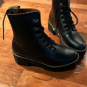 Dr. Martens Leona Boots
